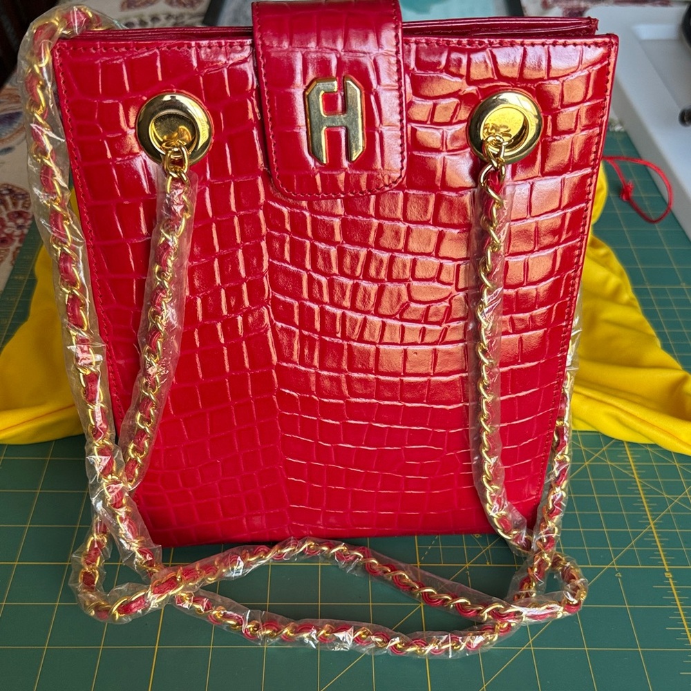 Red Croc-Embossed Chain Strap Bag